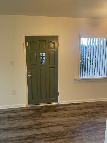 Building Photo - 1316 Sylvan Blvd