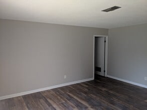 Building Photo - For Rent