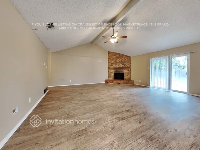 Building Photo - 6403 Walnut Springs Dr