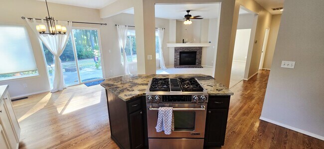 Building Photo - 23580 Brixton Pl