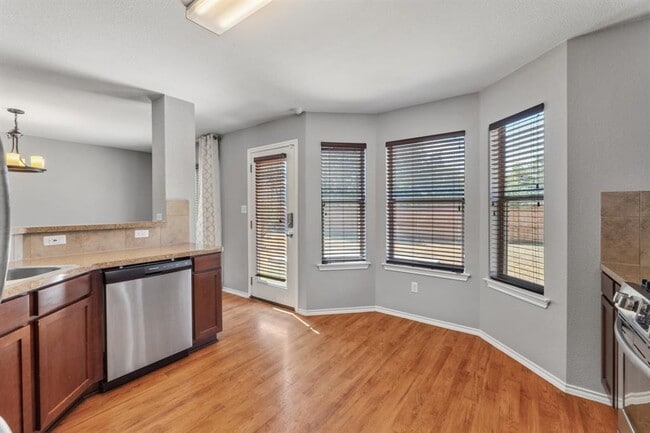 Building Photo - 4400 Belfield Ln