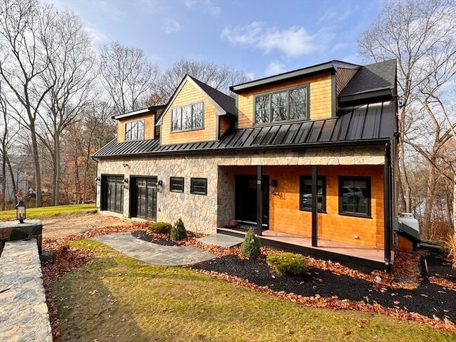 Primary Photo - 22 Kruger Rd