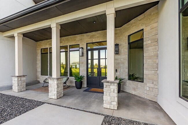 Building Photo - 12401 Rivendell Ct
