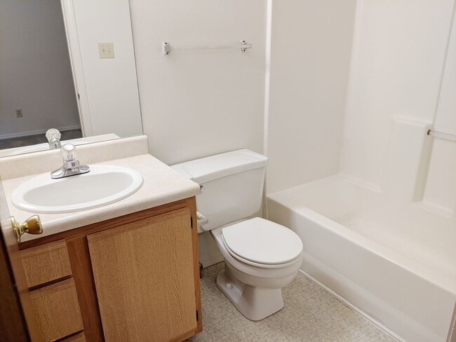 Building Photo - WESTPLEX - AVAILABLE AUGUST