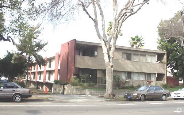 Building Photo - 159 S Sierra Madre Blvd