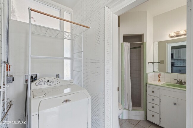 Building Photo - 4026 E Alhambra Pl