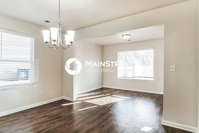 Building Photo - 4 Bedroom Pet-Friendly Home in CHELSEA, AL with Main Street Renewal