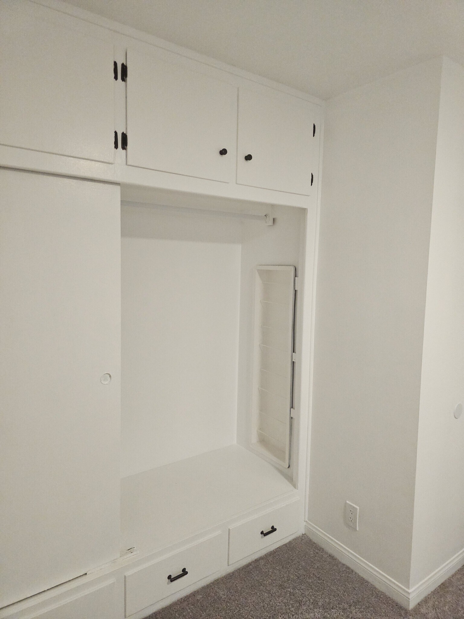 Building Photo - 1757 W 103rd St