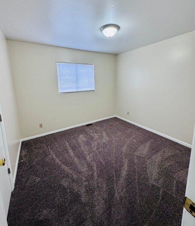 Building Photo - 1609 Orchard St