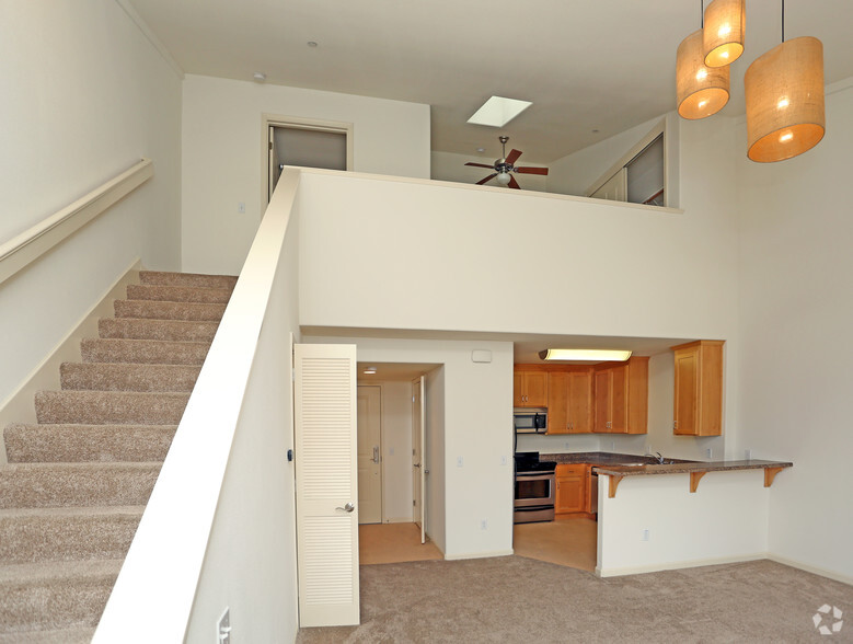 Loft Living Room - 1804 Mission St