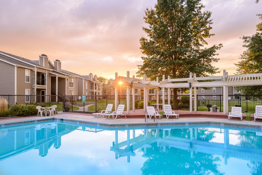 Building Photo - Trails at Lakeside