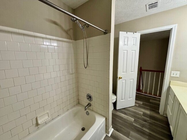 Building Photo - 3484 Shady Woods Cir