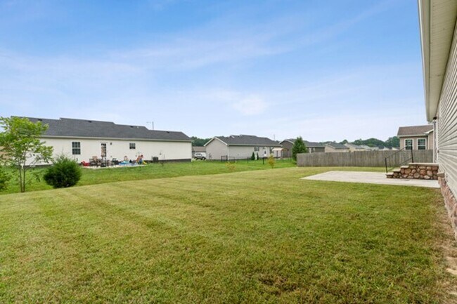 Building Photo - COMING SOON.....Adorable 3 Bedroom Home in Tullahoma!