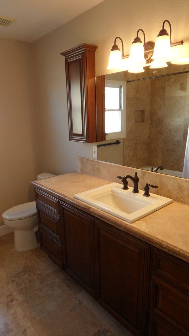 Building Photo - Old Towne Orange, Hardwood floors, Single Story House 3BR 2BA  2 car garage