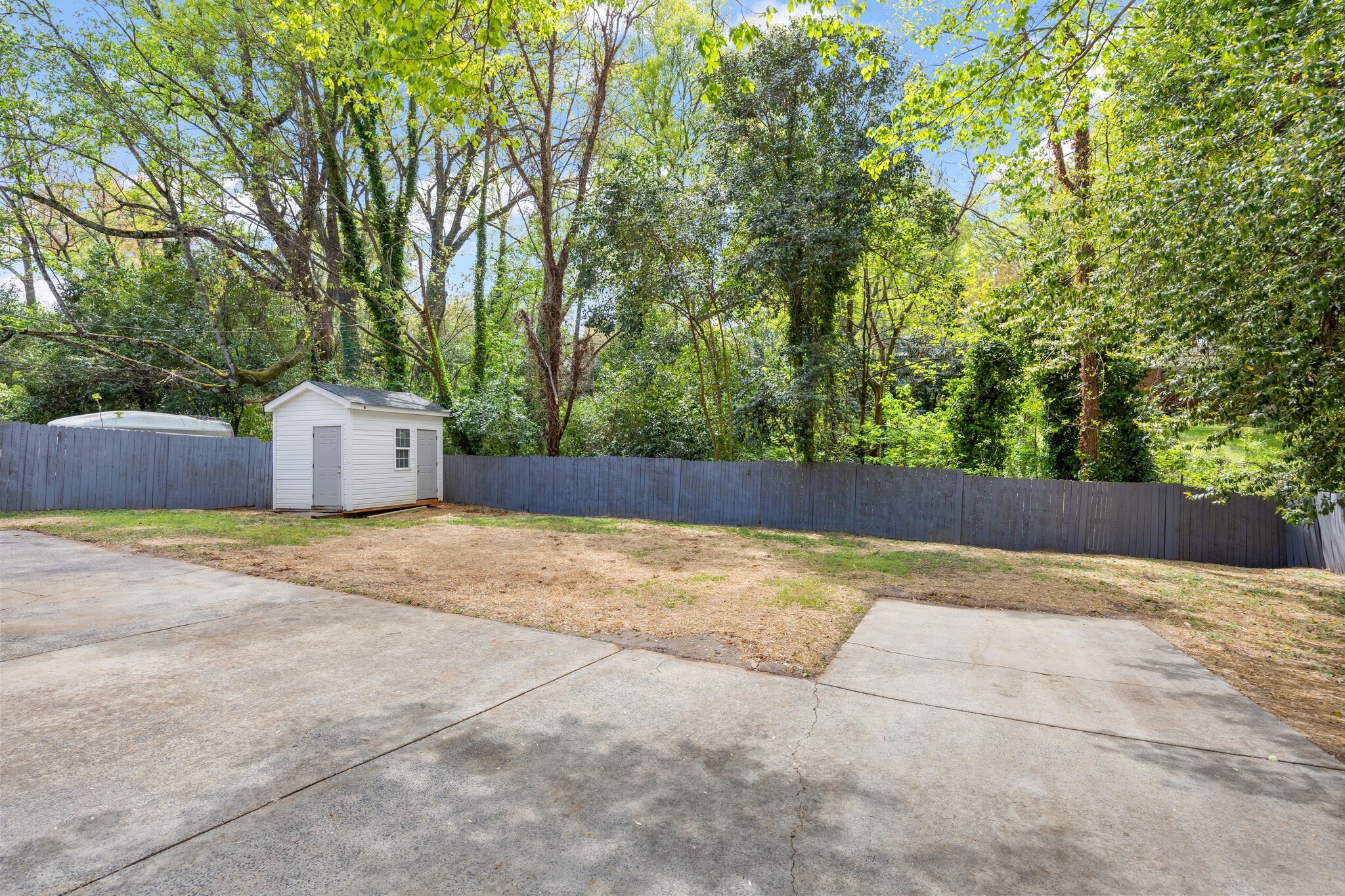 Building Photo - 2000 Kilborne Dr
