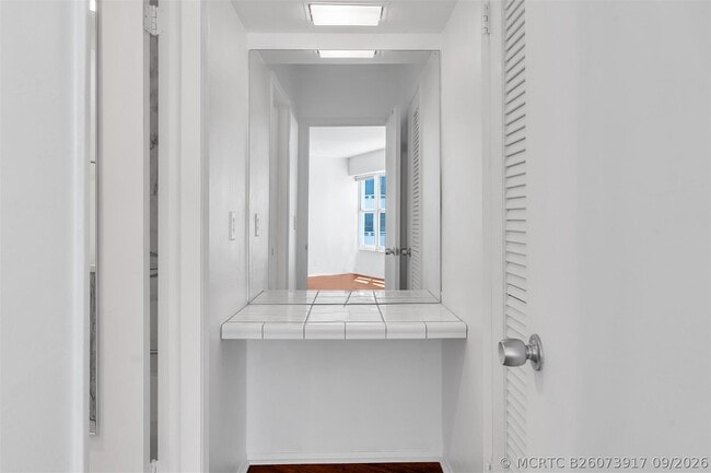 Building Photo - 3700 Galt Ocean Dr