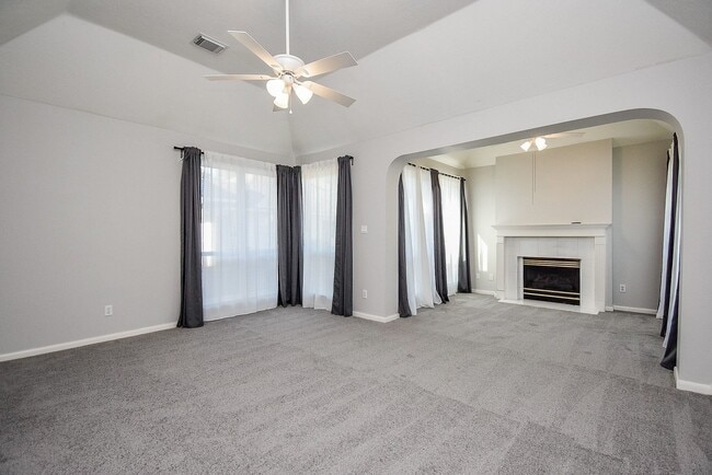 Building Photo - 2810 Grassy Knoll Ct