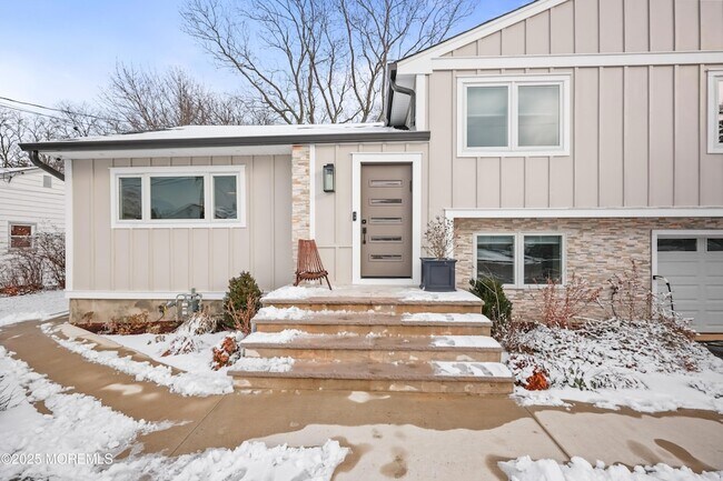 Building Photo - 11 Nolan Dr