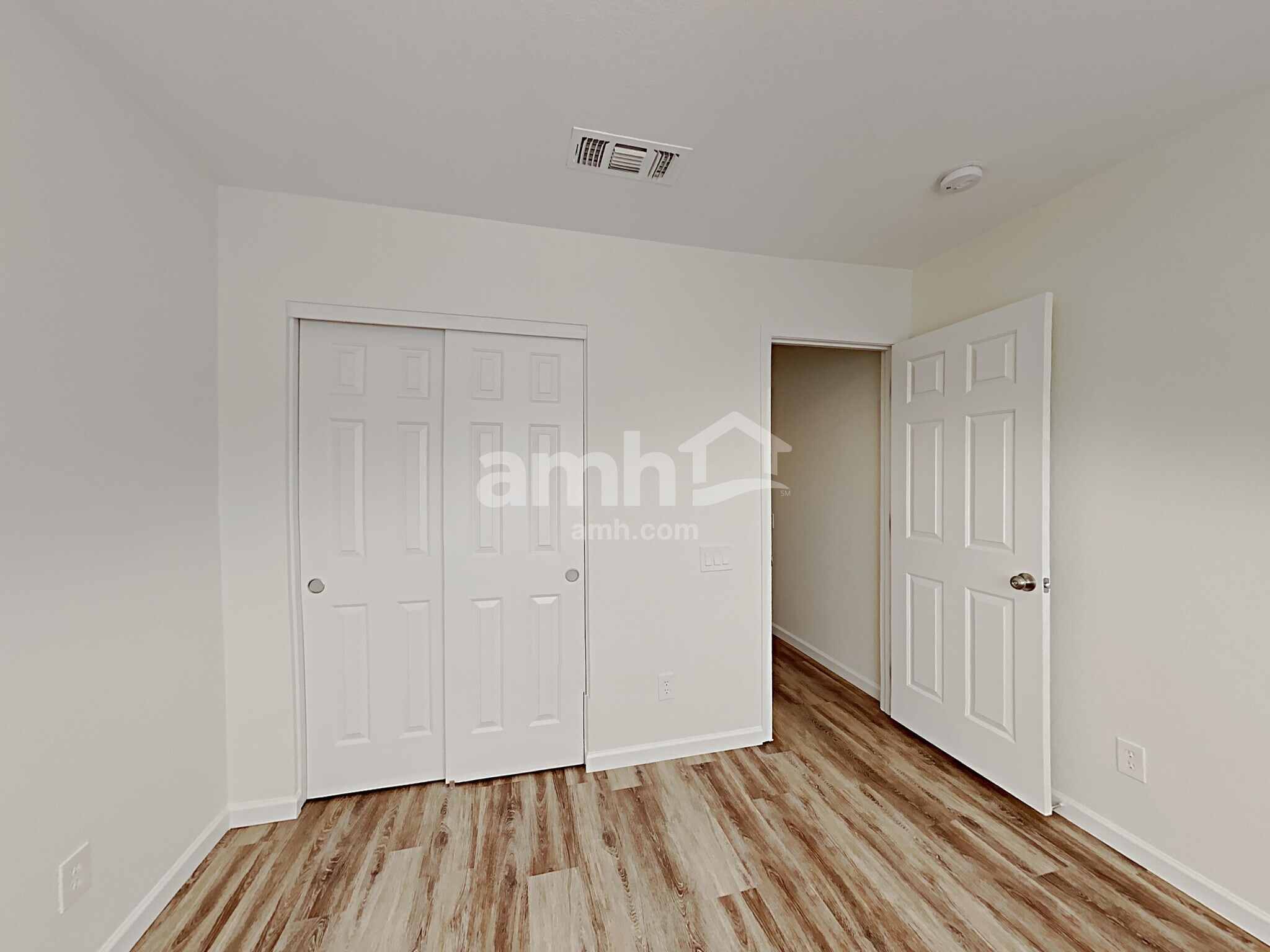 Building Photo - 4722 E Silverwood Dr