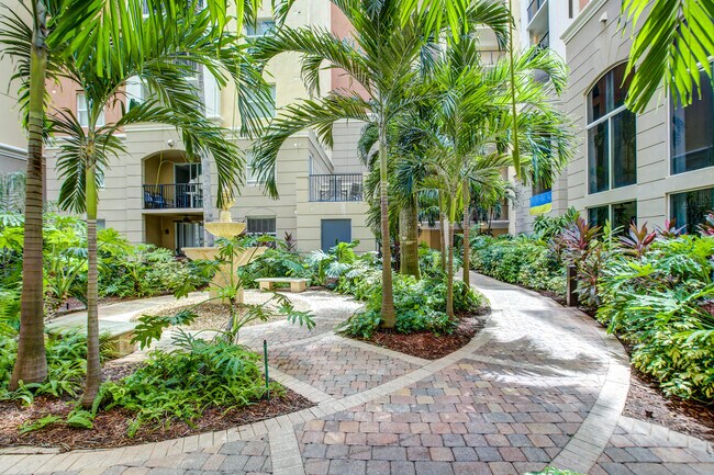 Building Photo - 17100 N Bay Rd