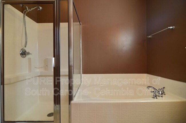 Building Photo - 242 Hawkins Creek Rd