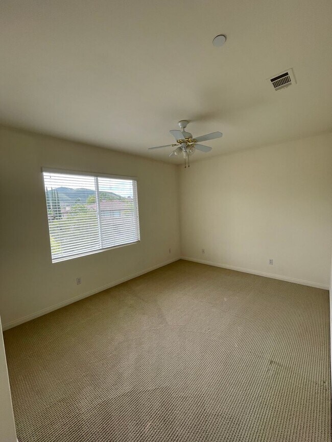 Building Photo - 9707 Deer Trail Dr