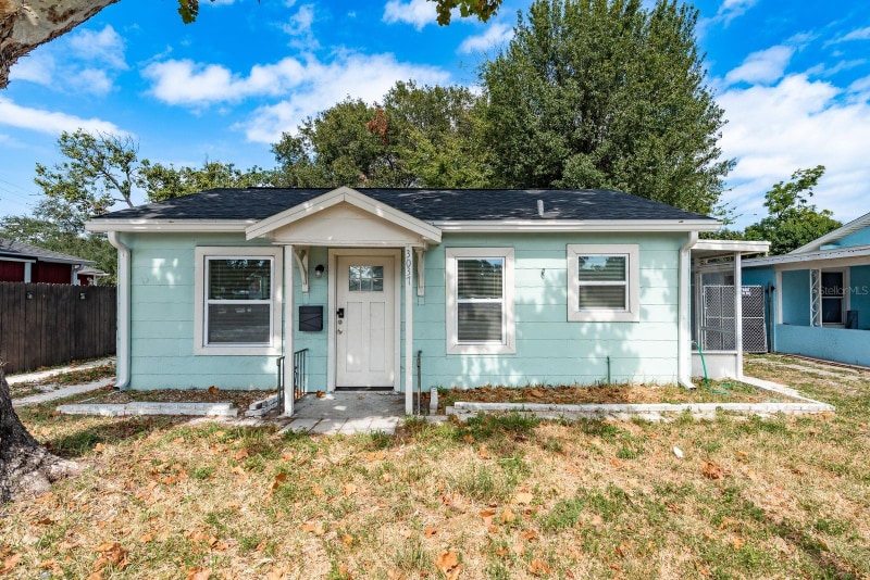 Building Photo - 3037 38th Ave N