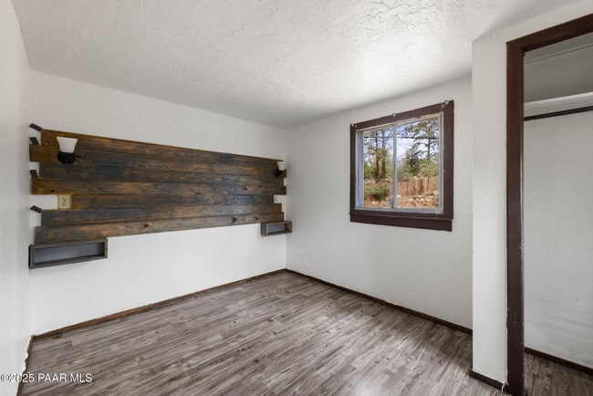 Building Photo - 1623 Idylwild Rd