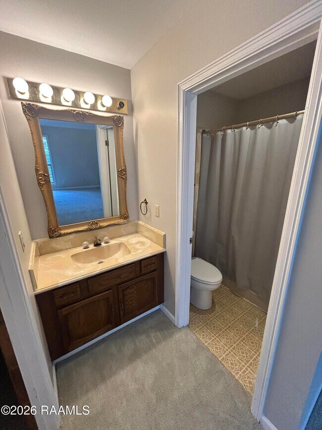 Building Photo - 604 Briargate Cir