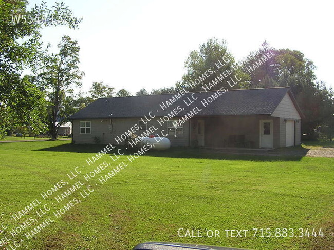 Building Photo - W5546 Lacy St