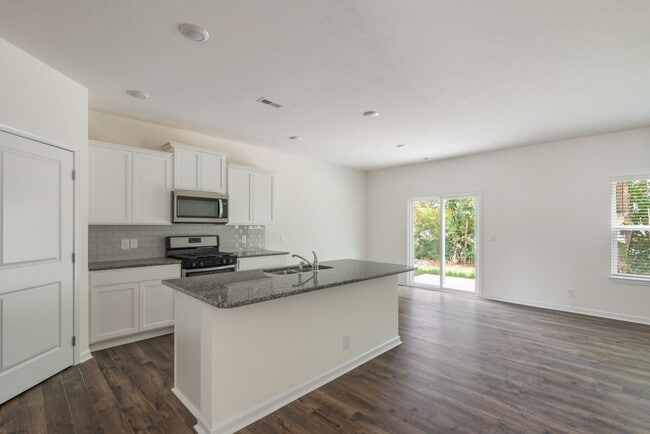 Building Photo - 364 Hayley Marie Ln