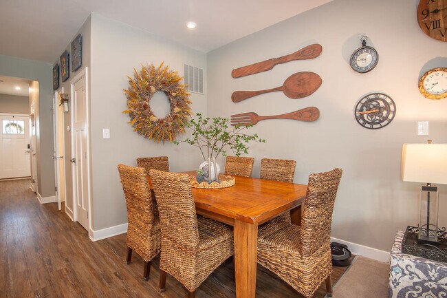 Building Photo - 351 Goodwick Dr