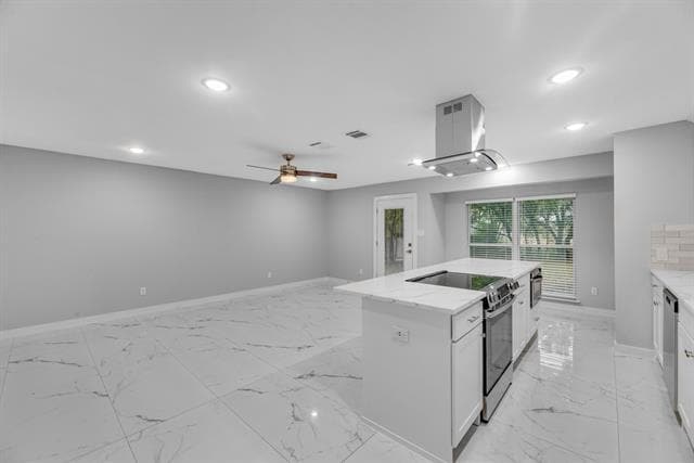 Building Photo - 313 Clearwood Dr