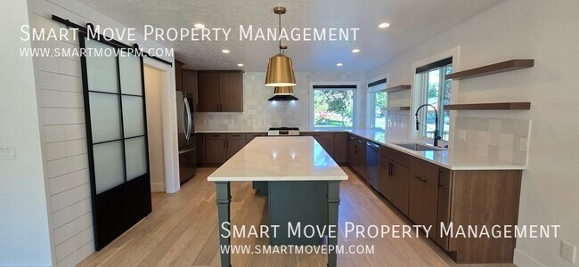 Building Photo - 4298 Catalpa-