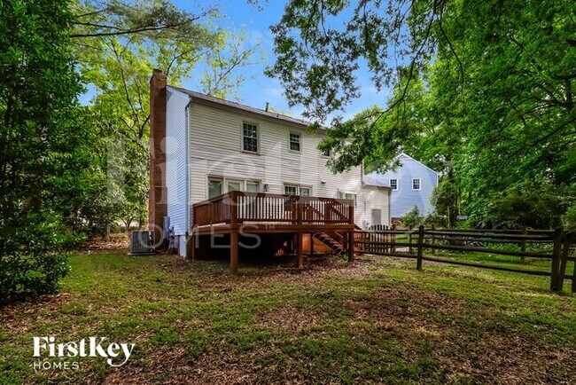 Building Photo - 7625 Summerwood Ln