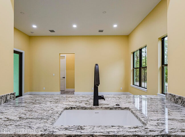 Building Photo - 12906 83rd Ave