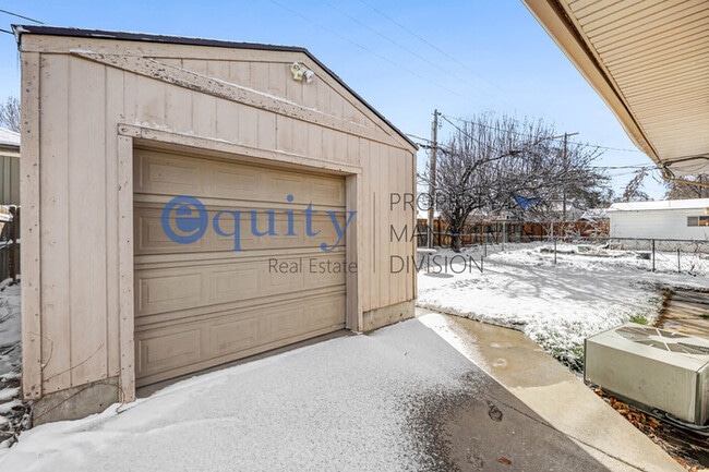 Building Photo - Murray House for Rent