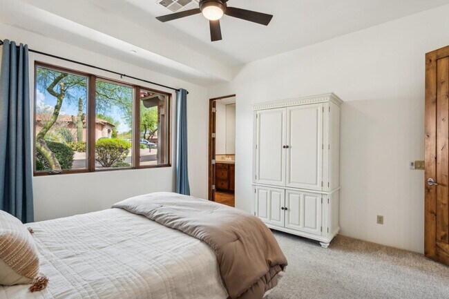 Building Photo - 7701 E Golden Eagle Cir