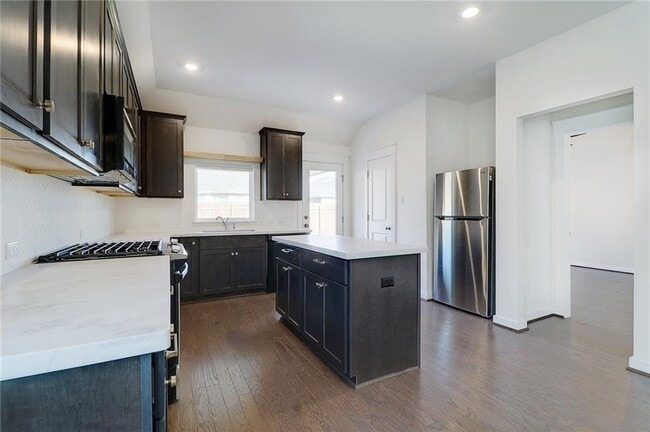 Building Photo - 17118 Alturas Ave