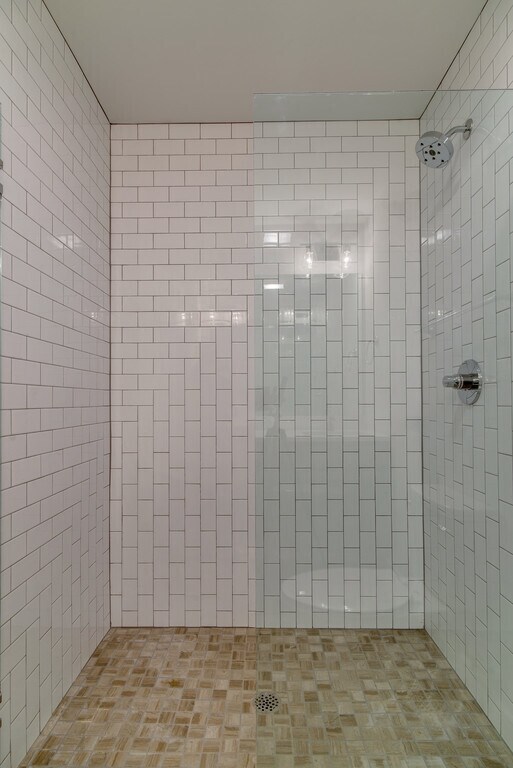 Building Photo - East Nashville Townhome Available Now!