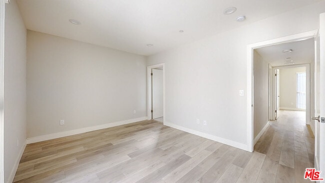 Building Photo - 252 Rosemont Ave