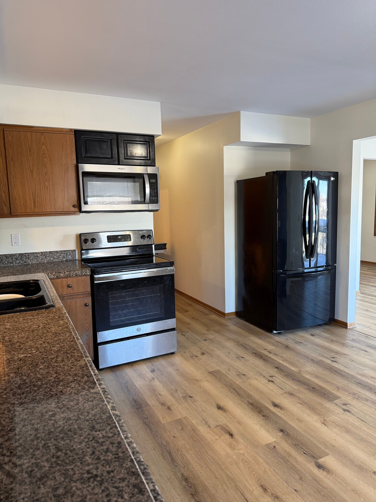 Kitchen - 440 Hi View Dr