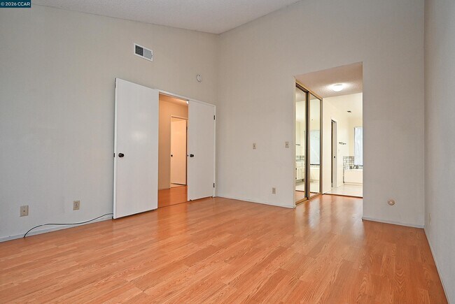 Building Photo - 200 Powhattan Ct