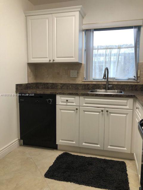 Building Photo - 7725 SW 86th St