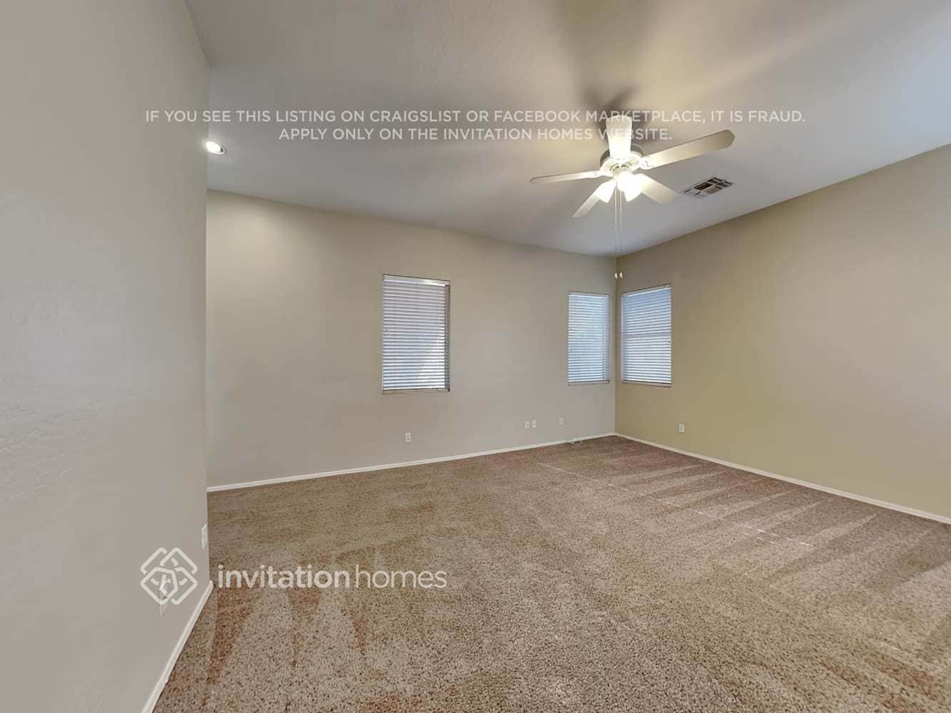 Building Photo - 2995 E Santa Rosa Dr