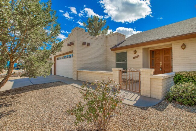 Building Photo - Beautiful 1-story southwestern-style home in west El Paso