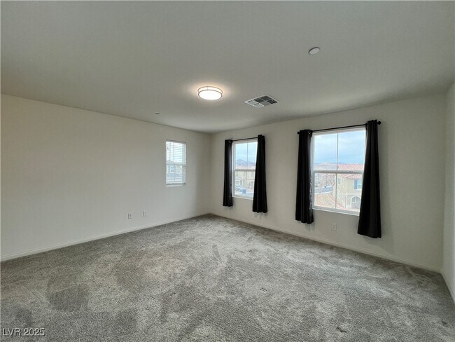 Building Photo - 2824 Abrantes Pl