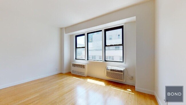 Building Photo - 236 E 36th St