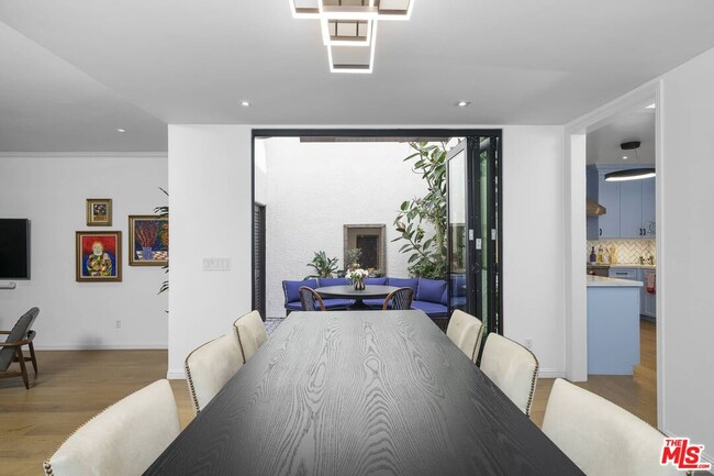 Building Photo - 2237 Century Hill