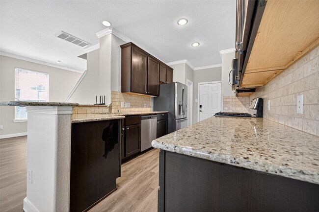 Building Photo - 6438 Haywards Crossing S Cir